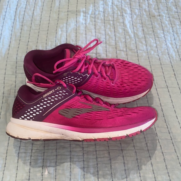 Brooks Shoes - Brooks Ravenna 9 womens shoes size 10